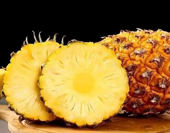 夏季水果盘点：5种夏季必备健康水果推荐